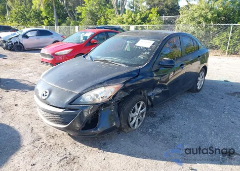 2011 Mazda Mazda3 I Touring z USA, uszkodzony, nr VIN JM1BL1VF1B1496717